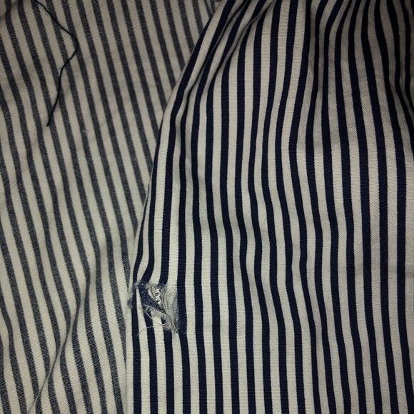 Asymetrical striped off-the-shoulder blouse - Picture 5 of 5